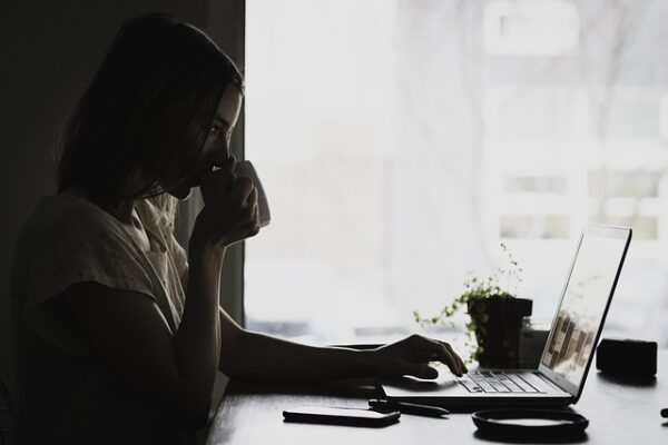 Revolutionizing Writing Practices: How AI Tools Are Changing the Landscape of Content Creation