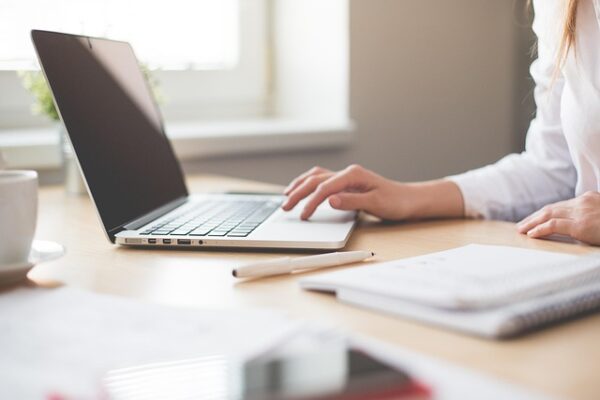 Exploring the Intersection of AI and Writing: Enhancing Your Skills in the Digital Age