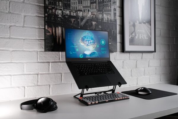 AI-Assisted Writing: Navigating the New Frontier of Content Creation and Expression