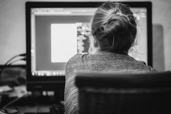 Empowering Your Writing: How AI Tools Can Transform Your Approach and Boost Your Efficiency