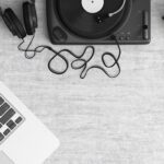 Embracing AI in Writing: Redefining the Craft and Enhancing Your Expression Skills